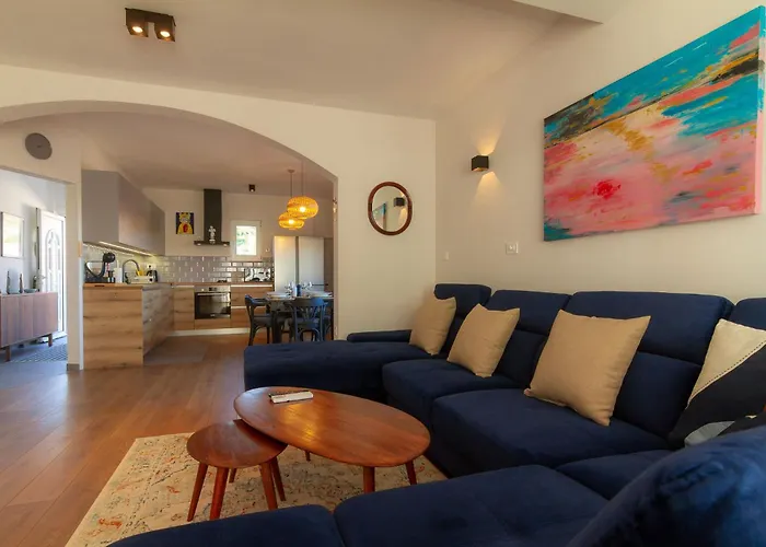 Blue Arb Apartment Rab